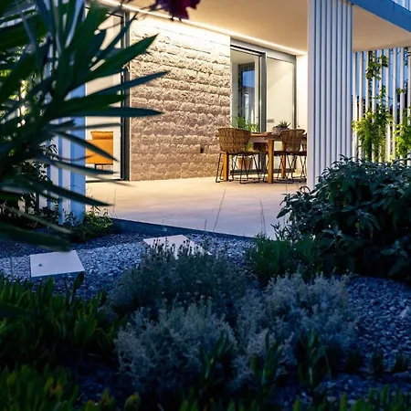Stunning In With House Sea View Feriehus Palit