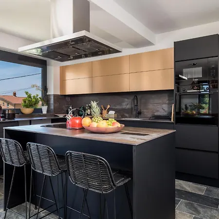 Gorgeous In With Sauna